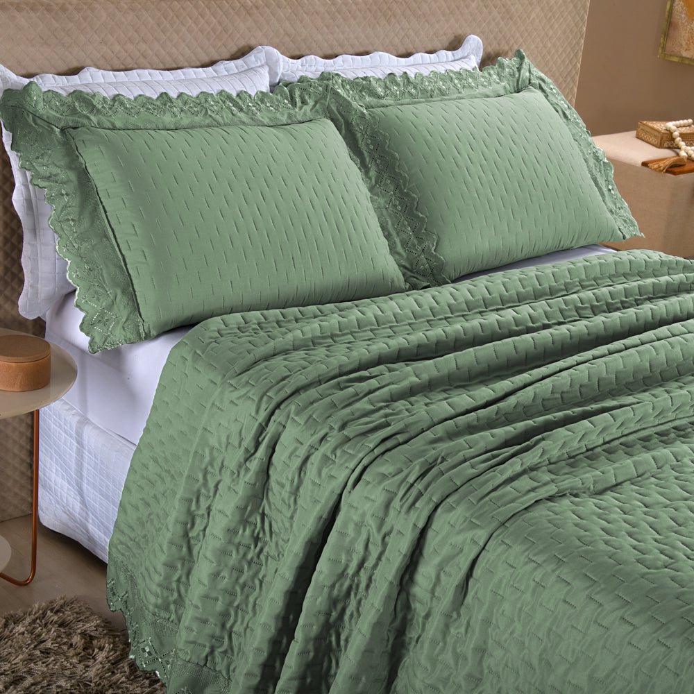 Colcha Cobre Leito 3 Peças Matelado Bordado Inglês Valência - Lora Enxovais