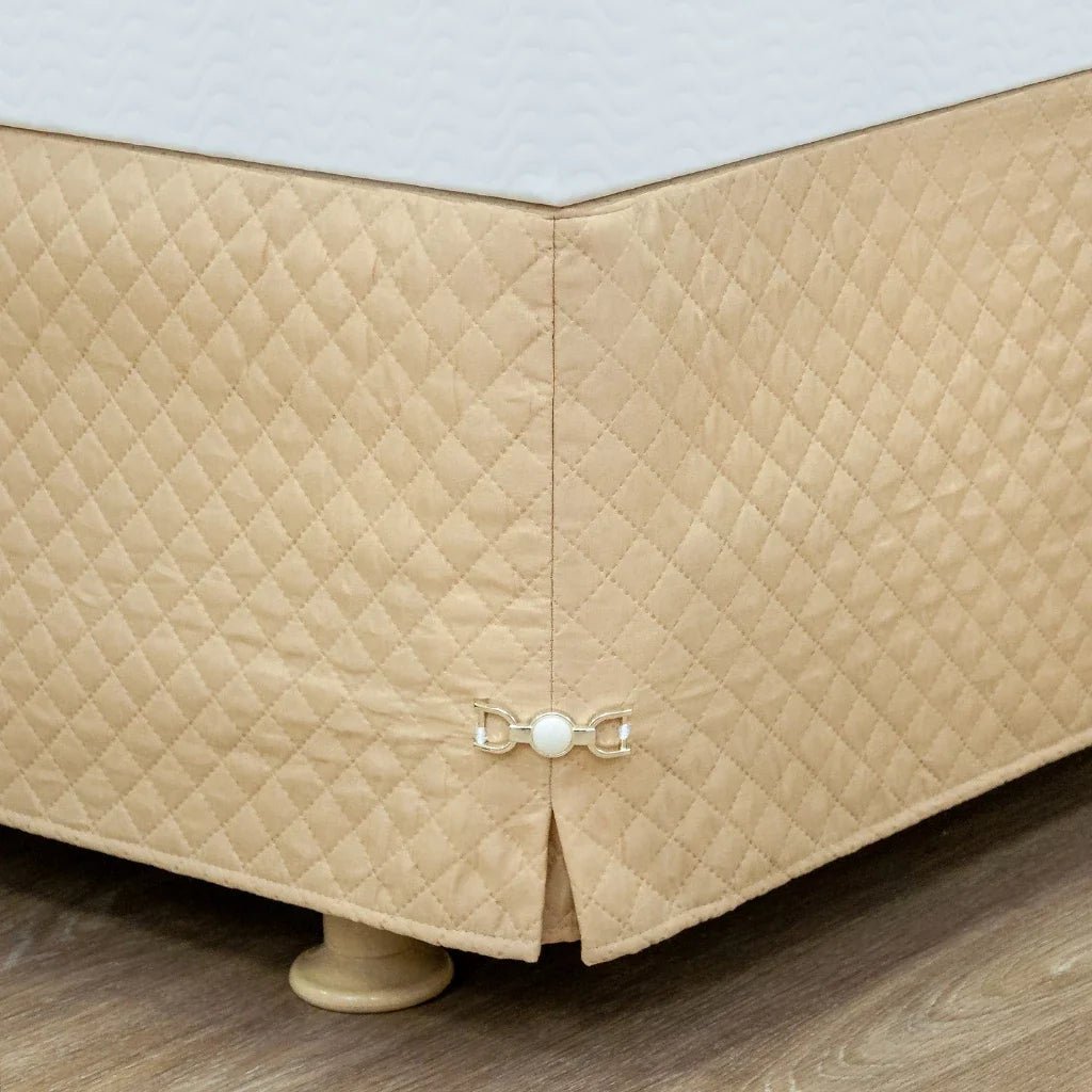 Saia para Cama Box Matelada com Pingente Várias Cores - Lora Enxovais