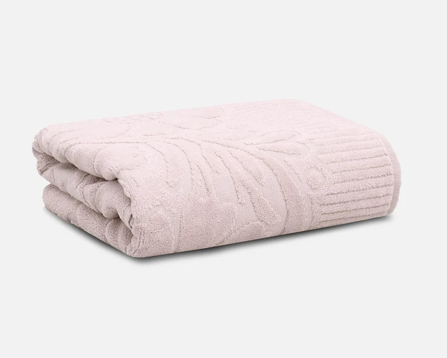 Toalha de Banho Velvet Flower 100% Algodão | 420 g/m² - Lora Enxovais