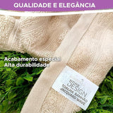 Toalha de Banho Wave em Jacquard 100% Algodão - 70cm x 1,40m - Alta Absorção, Macia e Volumosa, Pré-Lavada e Pré-Encolhida, Gramatura 450g/m², Acabamento de Luxo com Barrado Bordado (Azul) - Lora Enxovais