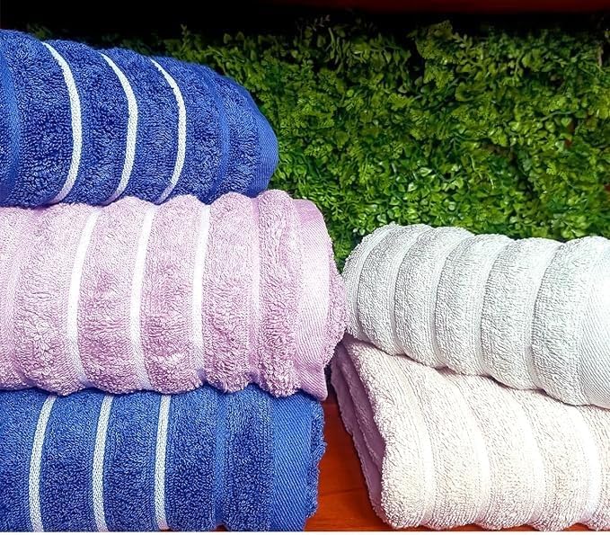 Toalha de Banho Wave em Jacquard 100% Algodão - 70cm x 1,40m - Alta Absorção, Macia e Volumosa, Pré-Lavada e Pré-Encolhida, Gramatura 450g/m², Acabamento de Luxo com Barrado Bordado (Azul) - Lora Enxovais